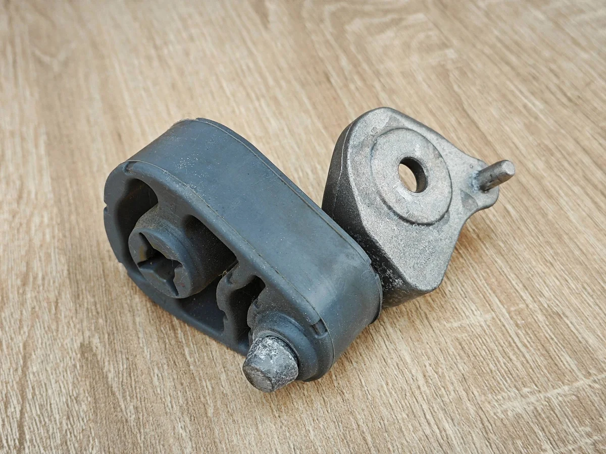 BMW X3 G45 2025 Pakoputken ripustin 8593695 image 3