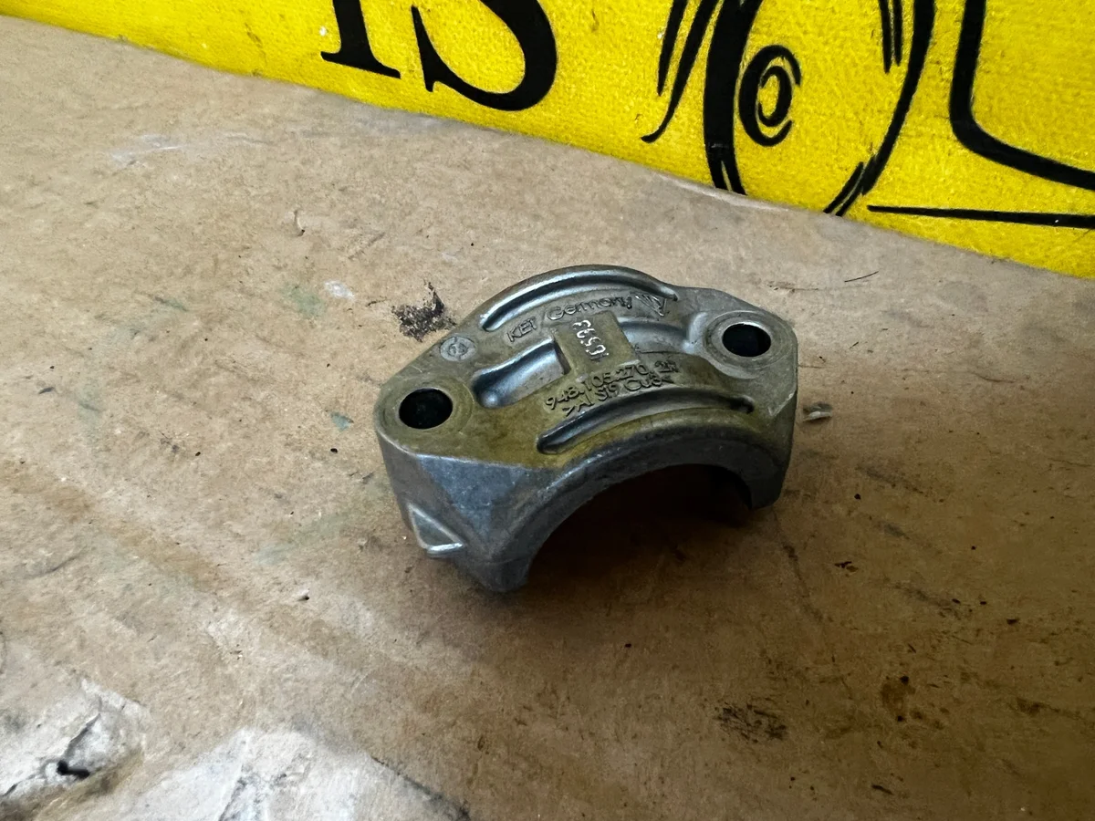 Suporte Eixo Comando Válvulas Porsche Panamera 970