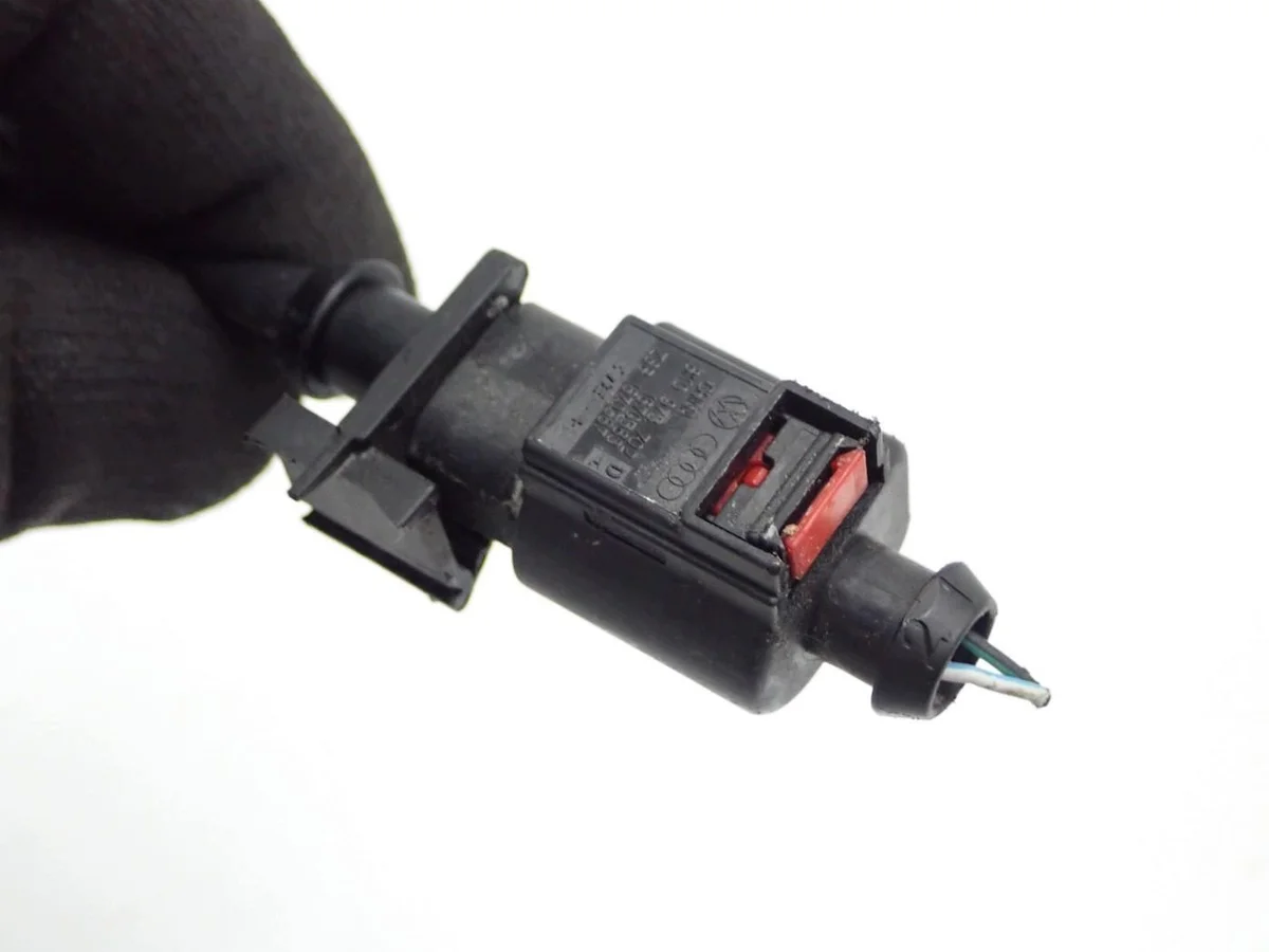 Einspritzdüse AdBlue Audi A4 B9 A5 II 3.0 TDI image 3