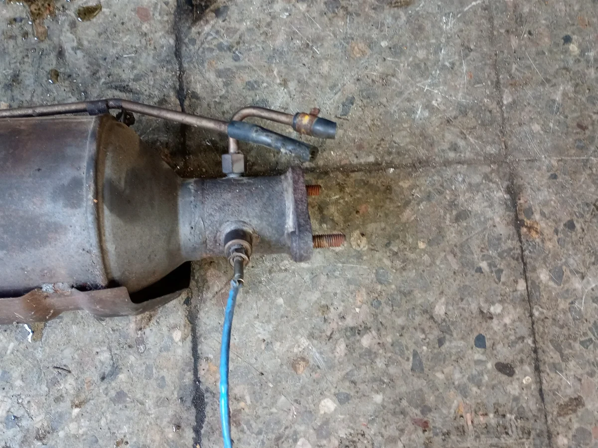 Filtro DPF Ford Mondeo MK3 1.8 TDCI Usado image 4