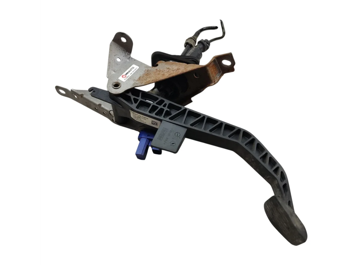 Pédale d'embrayage Volvo S40 V50 OEM 30723570