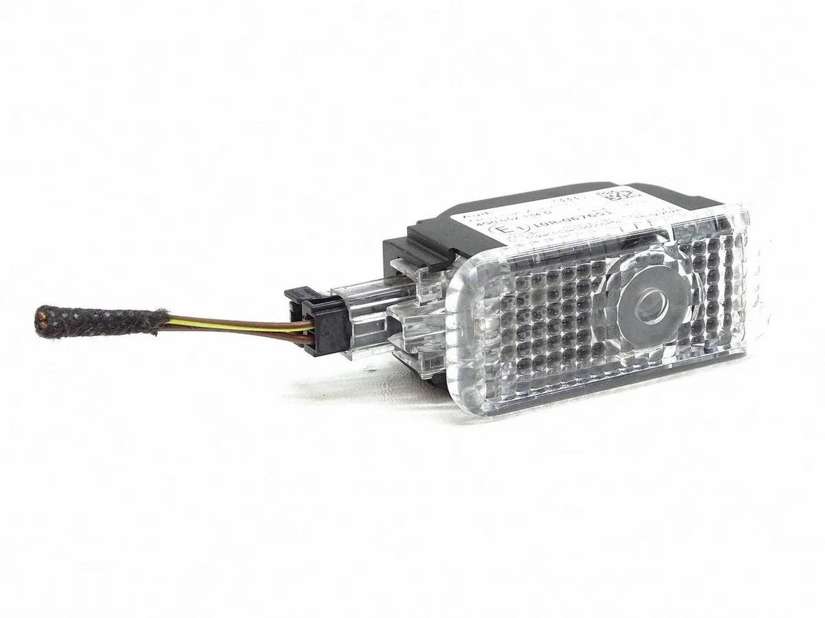 Projecteur Logo Porte Audi WAH47448