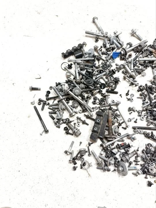 Parafuso Volvo XC90 II 2016 Usado OEM 319905 image 3