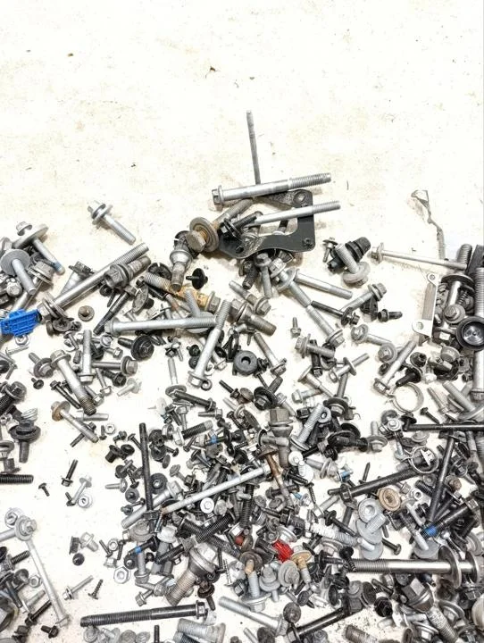Parafuso Volvo XC90 II 2016 Usado OEM 319905 image 5
