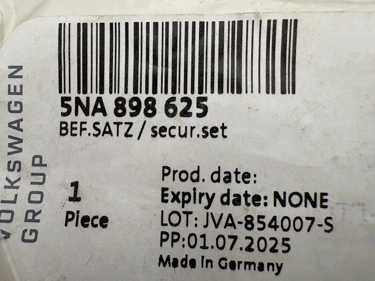 VW Tiguan kiinnityssarja 5NA898625 image 3