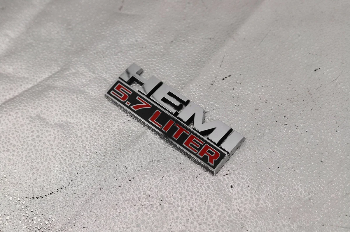 Dodge RAM 1500 DS 2017 Kotflügel Emblem 68149700AA image 3