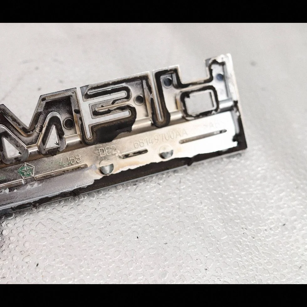 Dodge RAM 1500 DS 2017 Kotflügel Emblem 68149700AA image 9