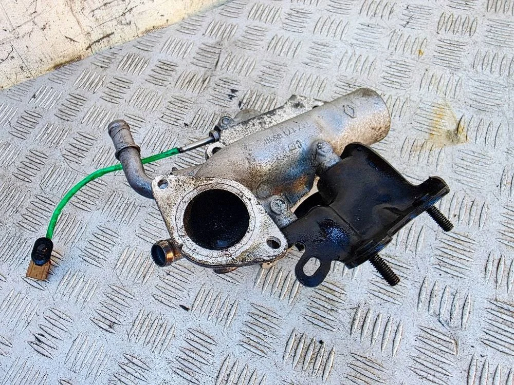 EGR-Rohr Nissan Qashqai II 1.5L Diesel image 5