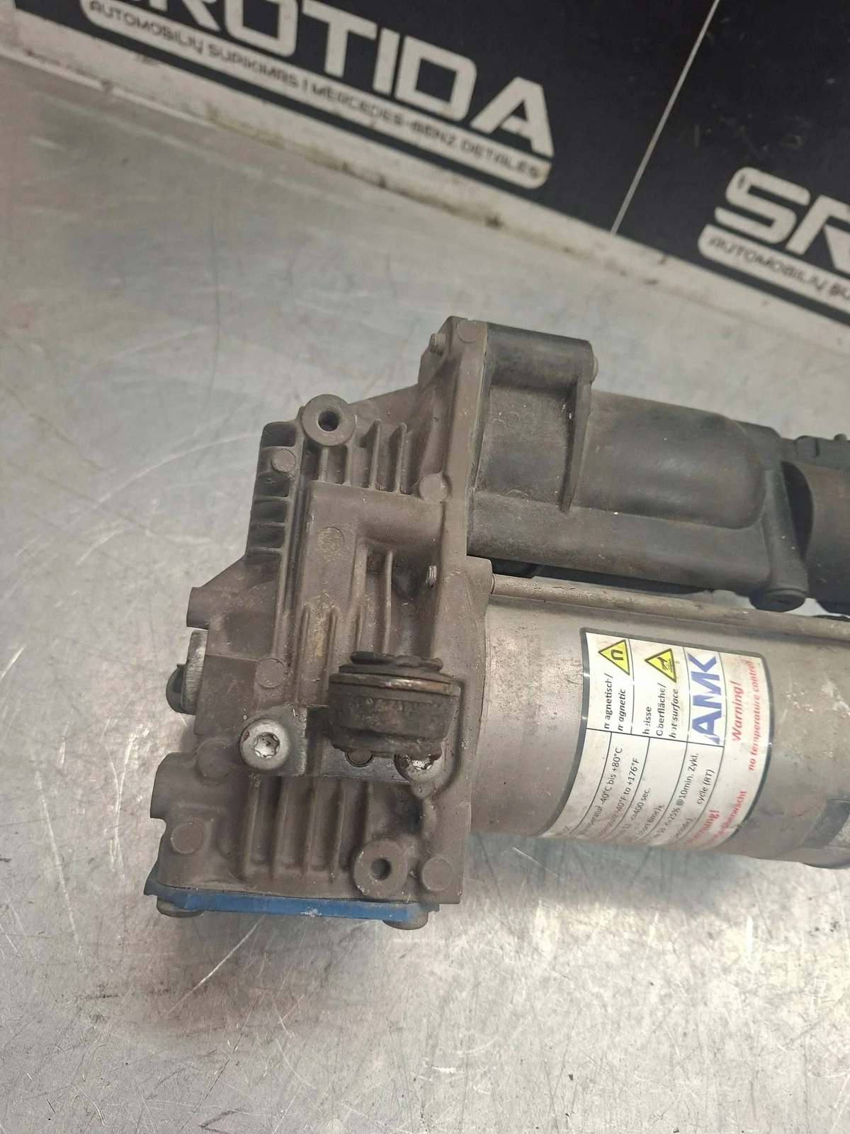 Compresor Suspensión Neumática Mercedes GLS X166 image 5