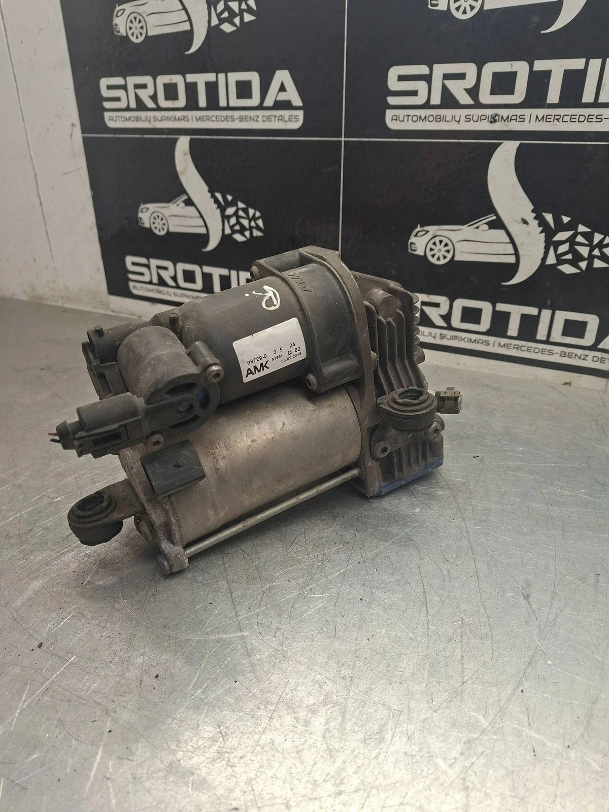 Compresor Suspensión Neumática Mercedes GLS X166 image 8