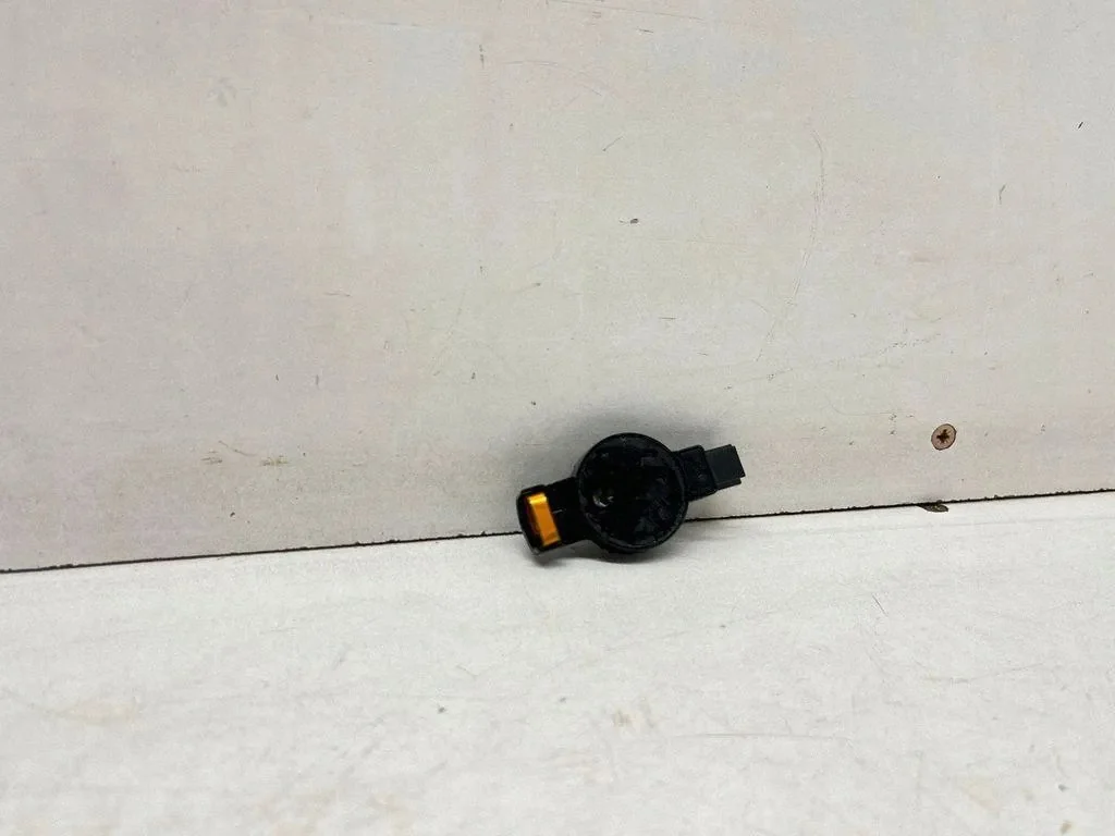 BMW Rain Sensor 9270588 Used