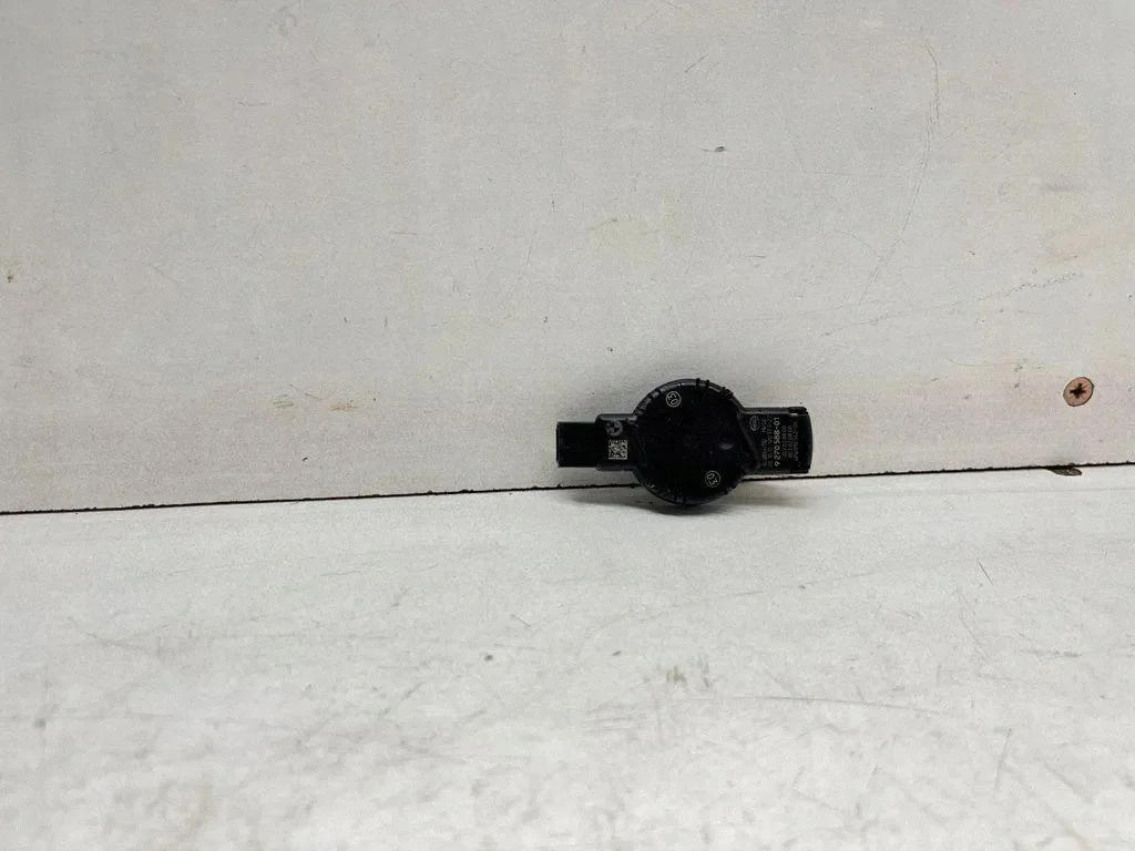 BMW Rain Sensor 9270588 Used image 3