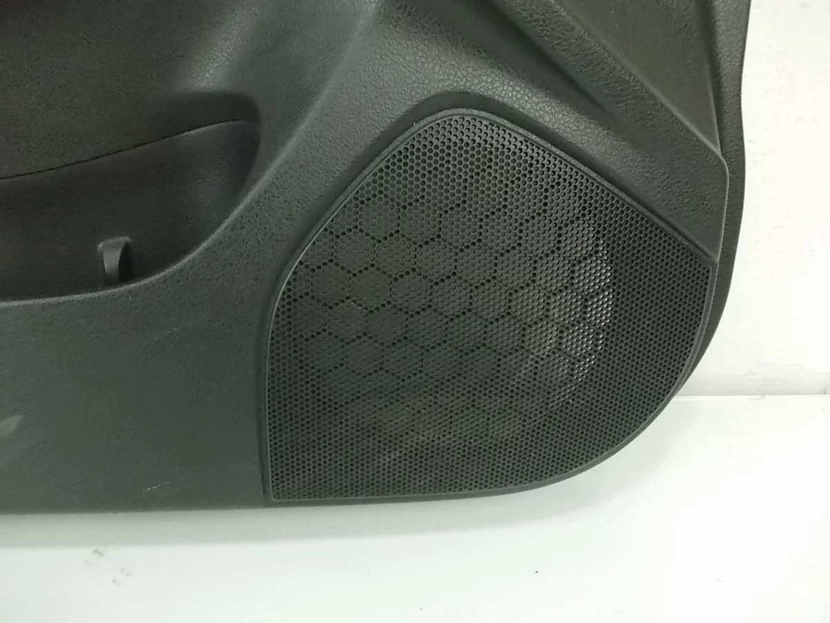 Subaru Impreza GH Door Trim Panel Left Front image 5