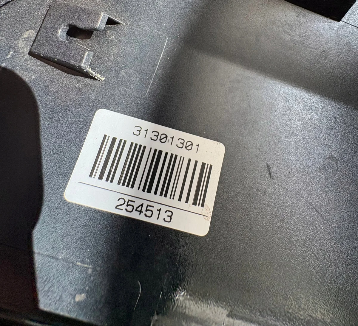 Volvo V40 XC40 12- Moldura Maletero 31301301 image 4