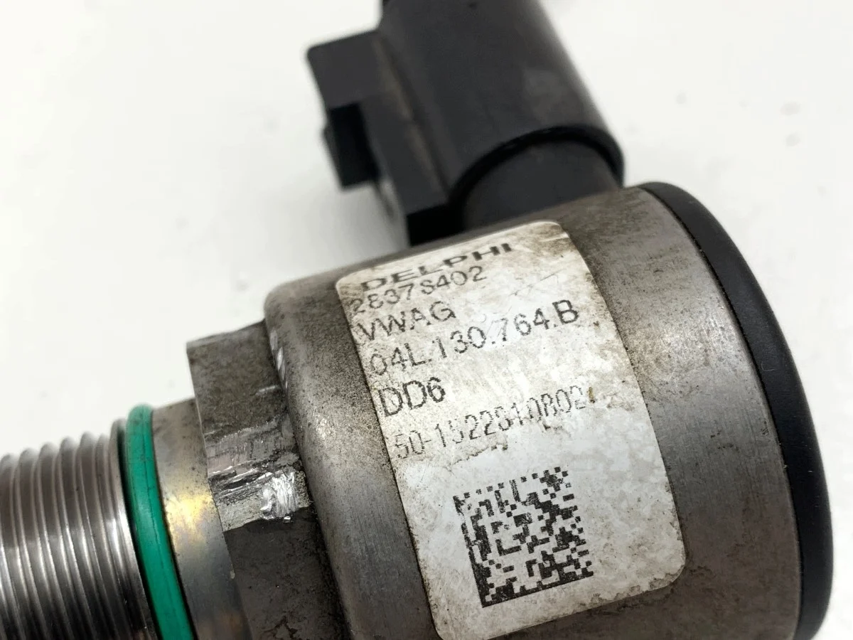 Régulateur de pression carburant Skoda Octavia III image 3