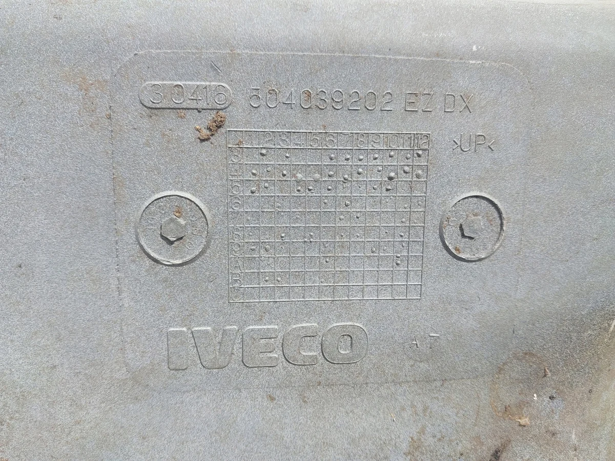 IVECO EUROCARGO 6 19,5 PEDANA DESTRA USATA