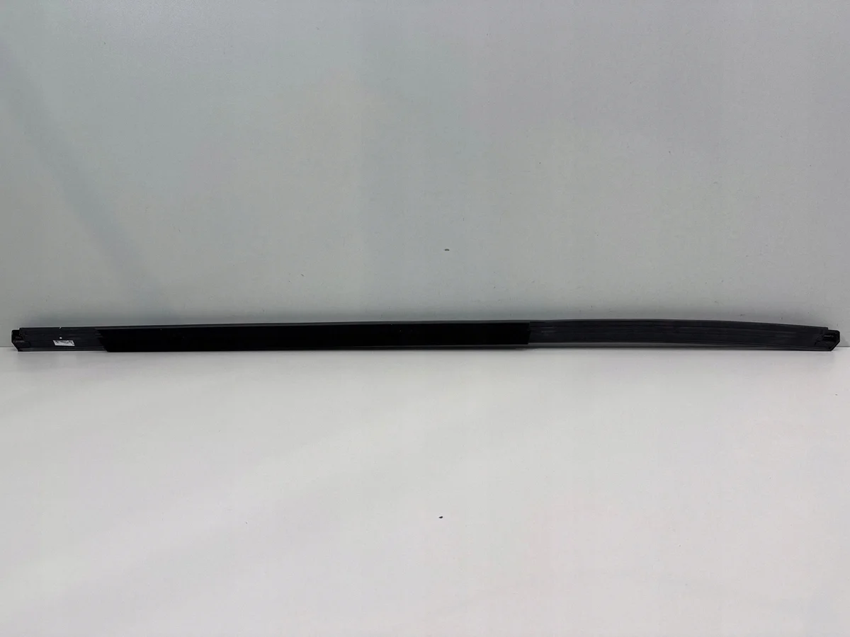 BMW X5 G05 Listón Puerta Izquierdo Trasero image 4