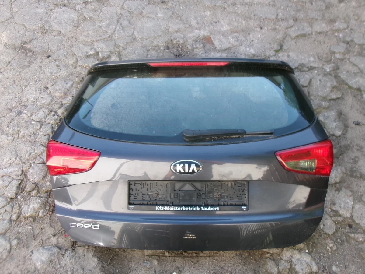 Bagklucka KIA CEED II Kombi KIACEDDII20