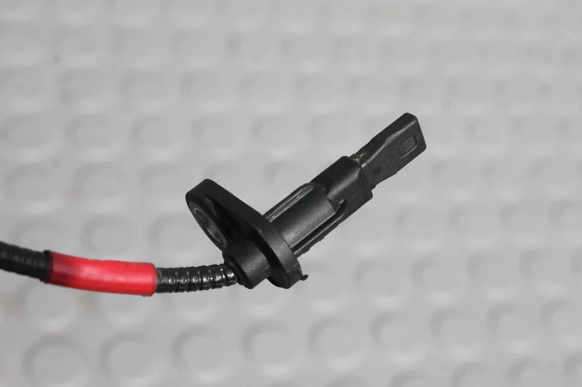 Sensor ABS Hyundai Tucson IV 20-26 Usado image 5