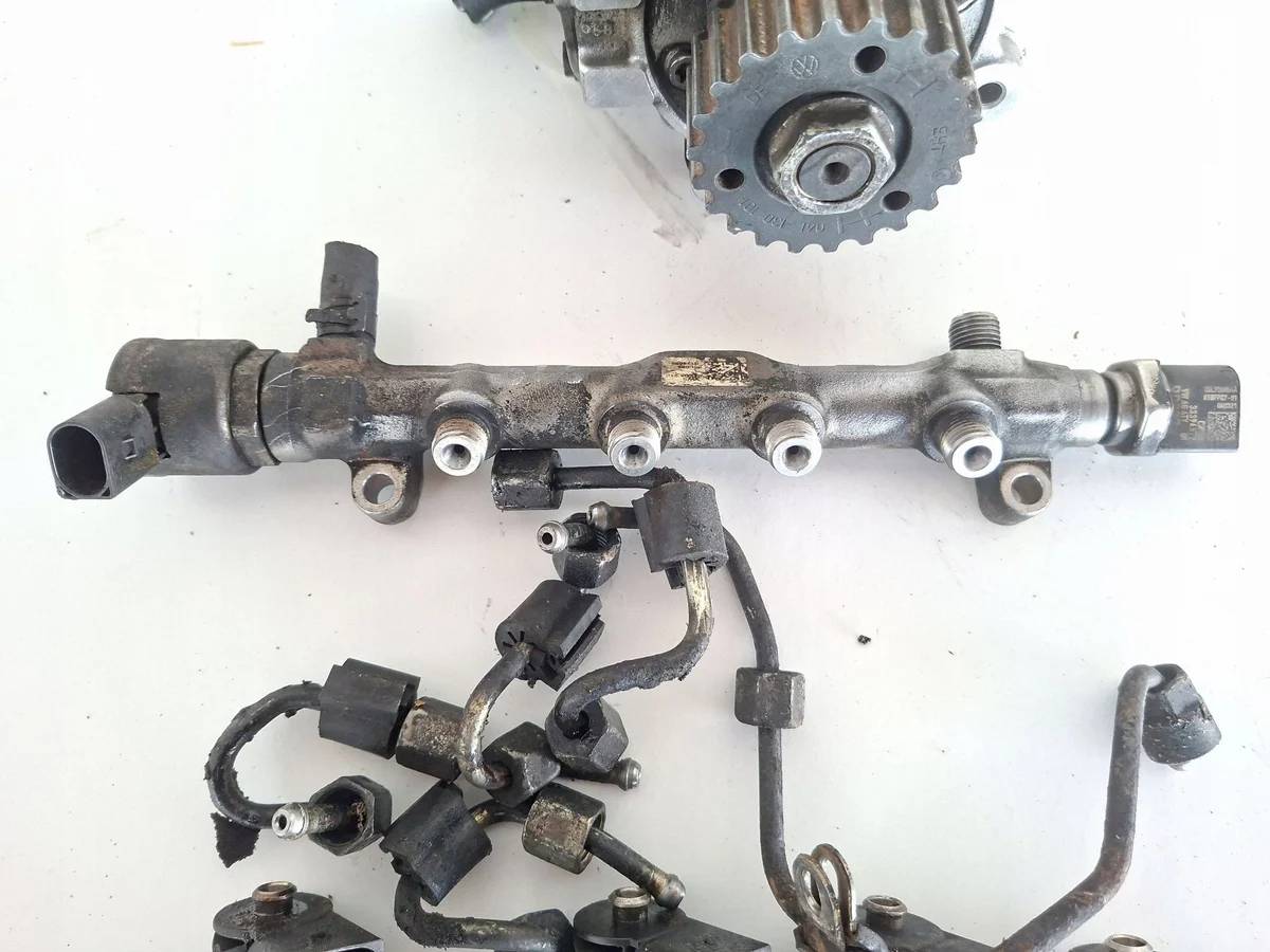 Injecteur Volkswagen Passat B8 0445110835 image 8