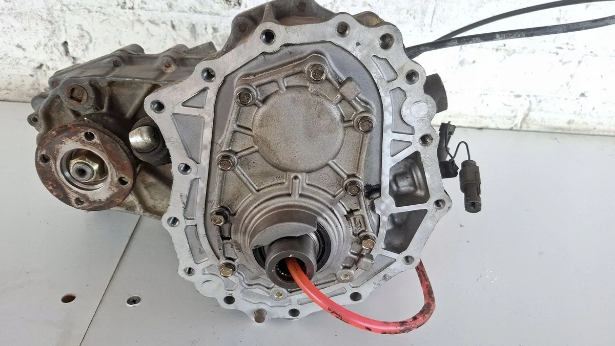 Verteilergetriebe Ford Maverick 3310333G43 image 9
