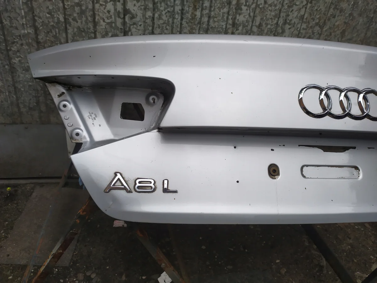 Audi A8 4H0 takaluukku 4H0827446 image 4