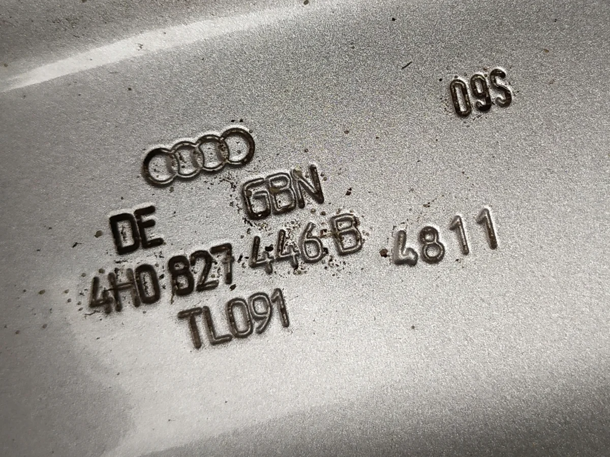 Audi A8 4H0 takaluukku 4H0827446 image 5