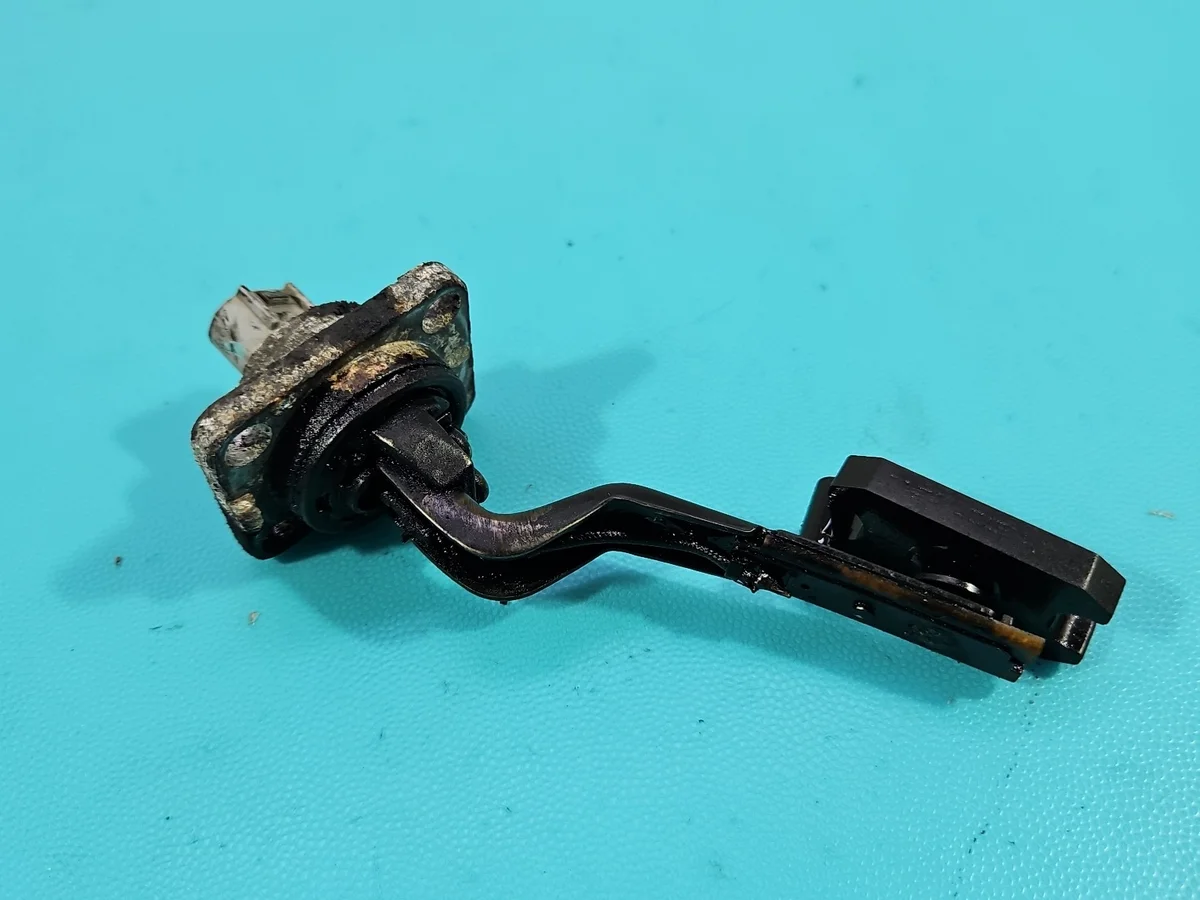 Oliepeil sensor Toyota Corolla Verso image 6