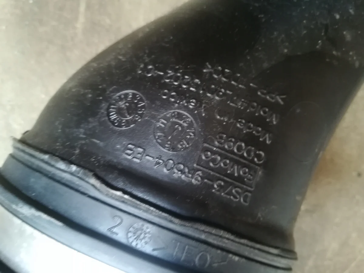 Ford Kuga Intercooler Pijp LX61-6C646-BB Gebruikt image 3