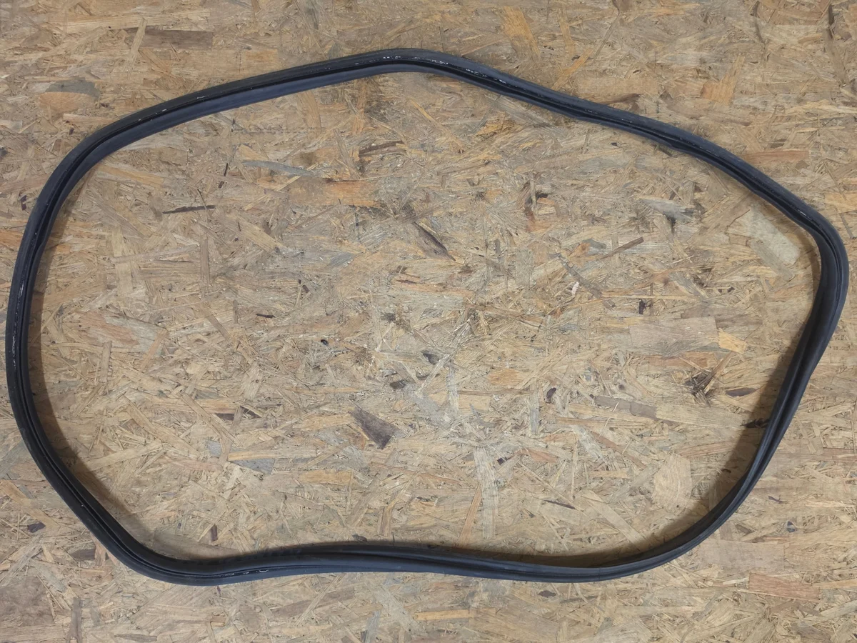 Vedação Porta-Malas Mercedes CLA W117 Usada