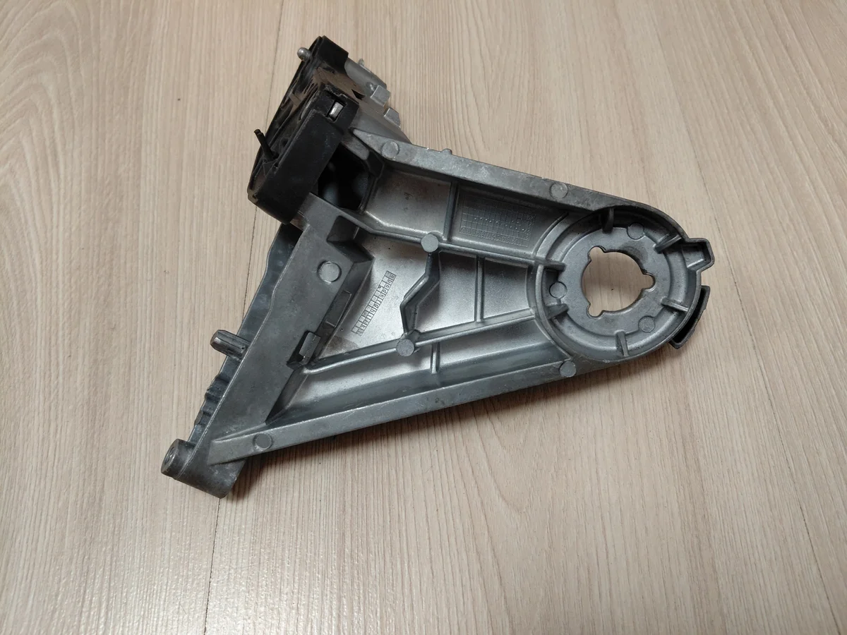 Suporte Espelho Direito Mercedes E W214 image 4