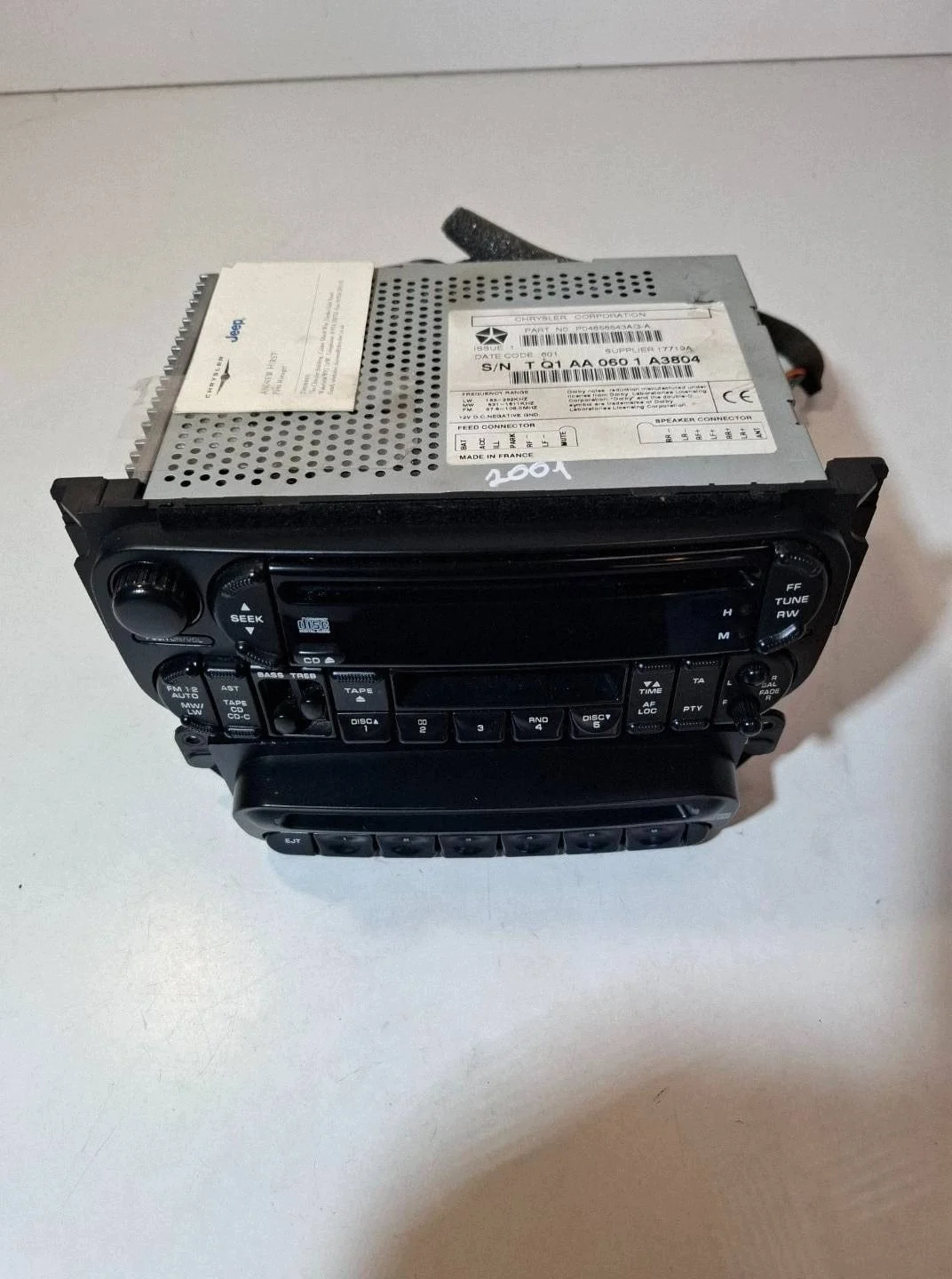 Chrysler Voyager IV CD Radio Changer OEM image 5