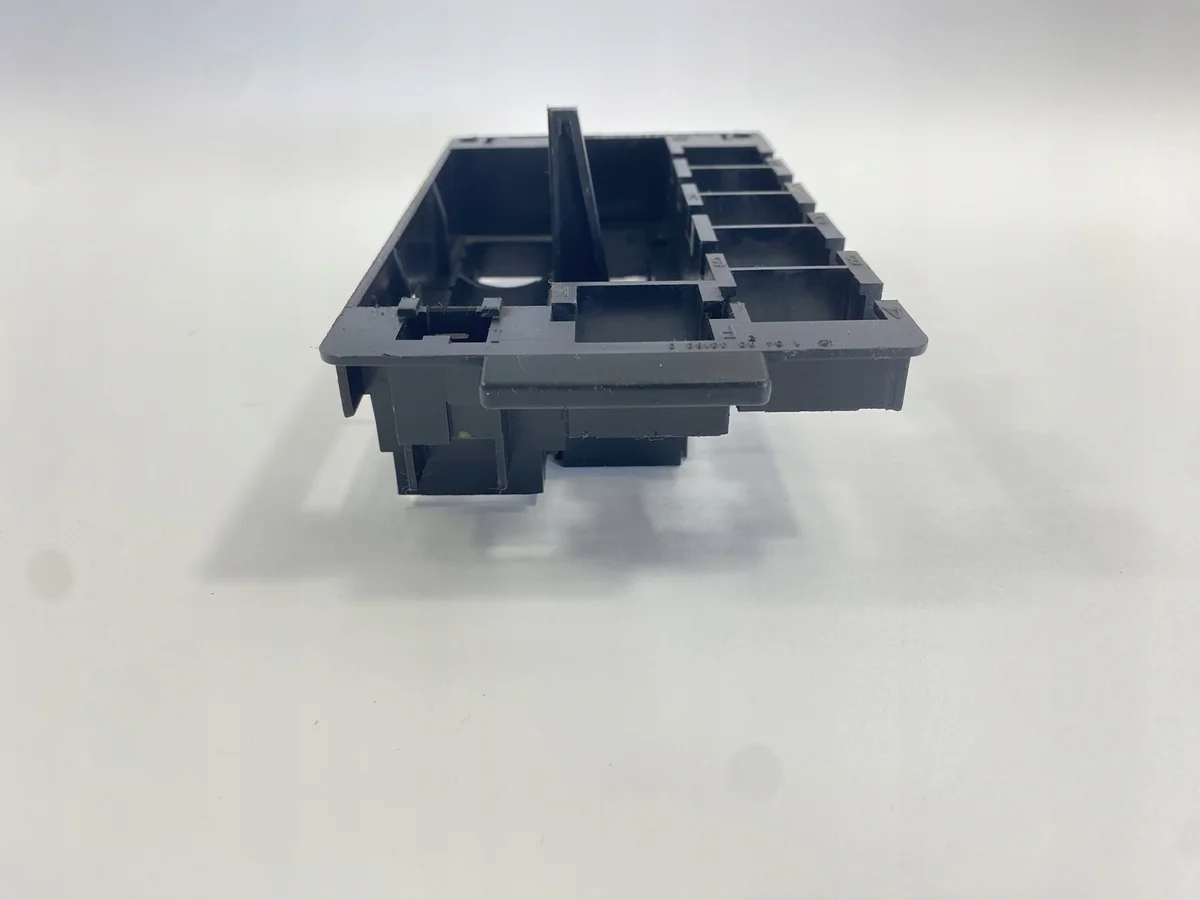 Halterung Sicherungskasten Mercedes R129 W124 image 6