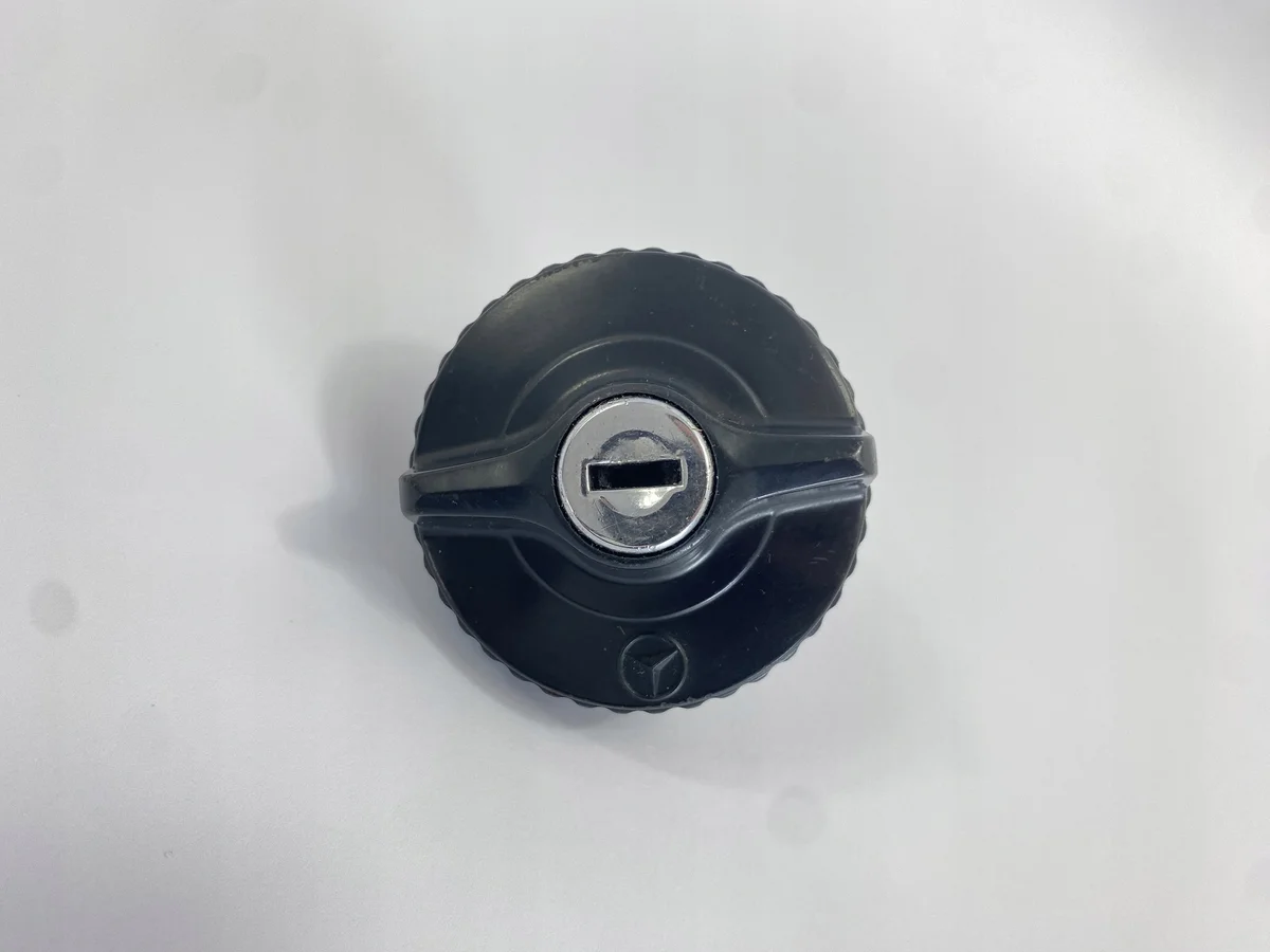 Tankdeckel Mercedes W124 Cabrio A124 gebraucht
