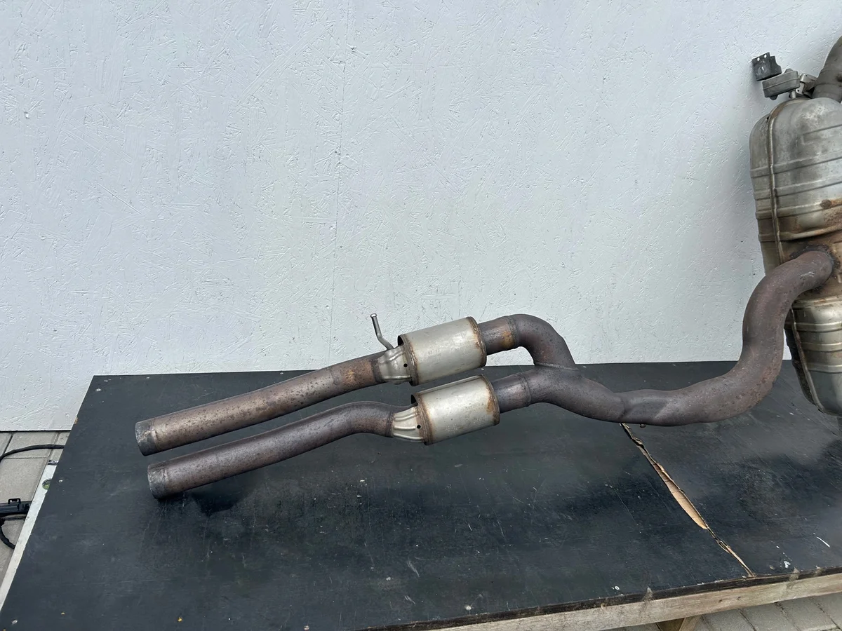 Audi RS3 8V Auspuffanlage Aktiv gebraucht image 3
