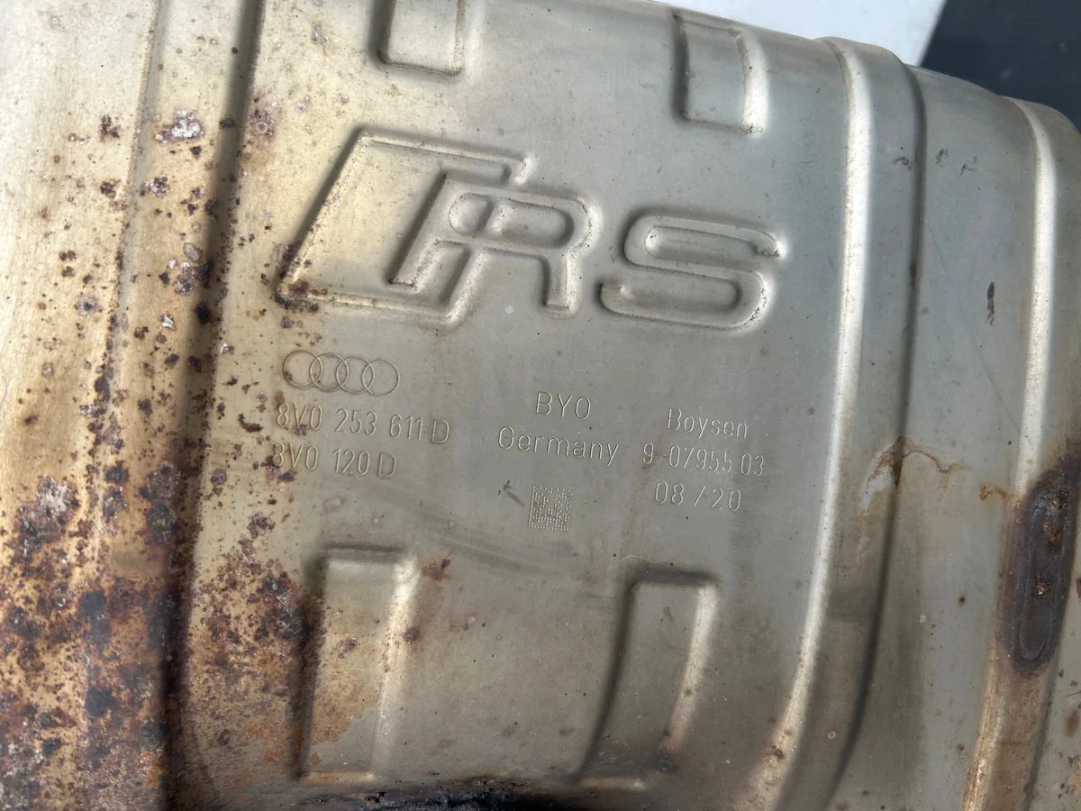 Audi RS3 8V Auspuffanlage Aktiv gebraucht image 5