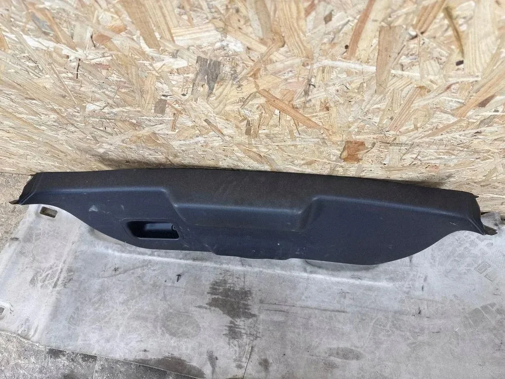 2014 Ford Fiesta Verkleidung Kofferraumklappe image 4