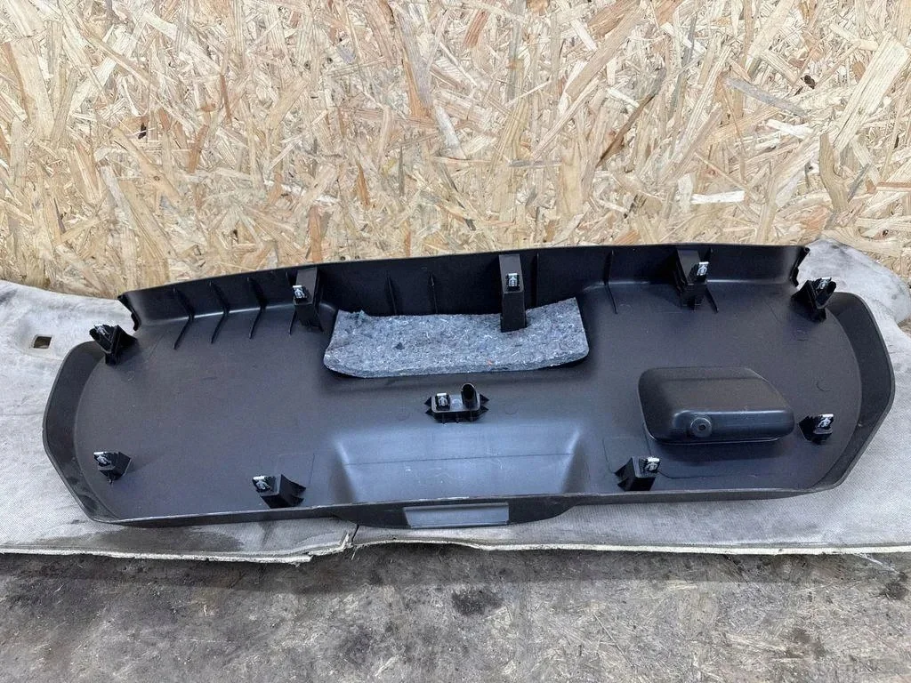 2014 Ford Fiesta Verkleidung Kofferraumklappe image 6