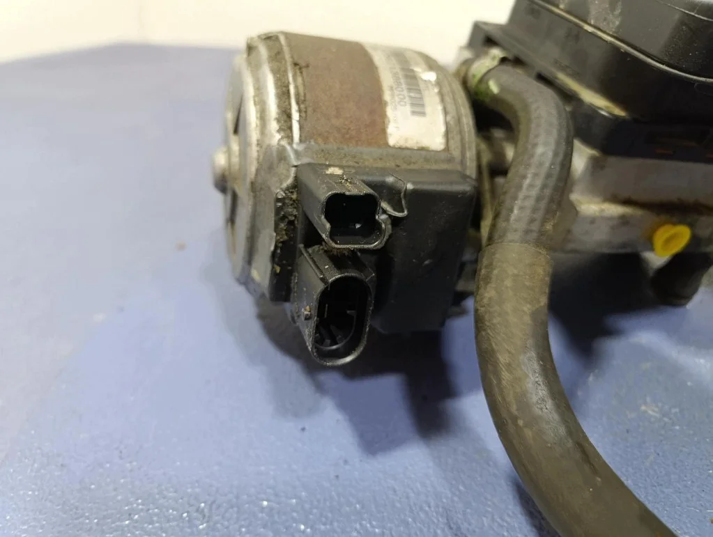 Pompe hydraulique suspension Citroen C5 I image 5
