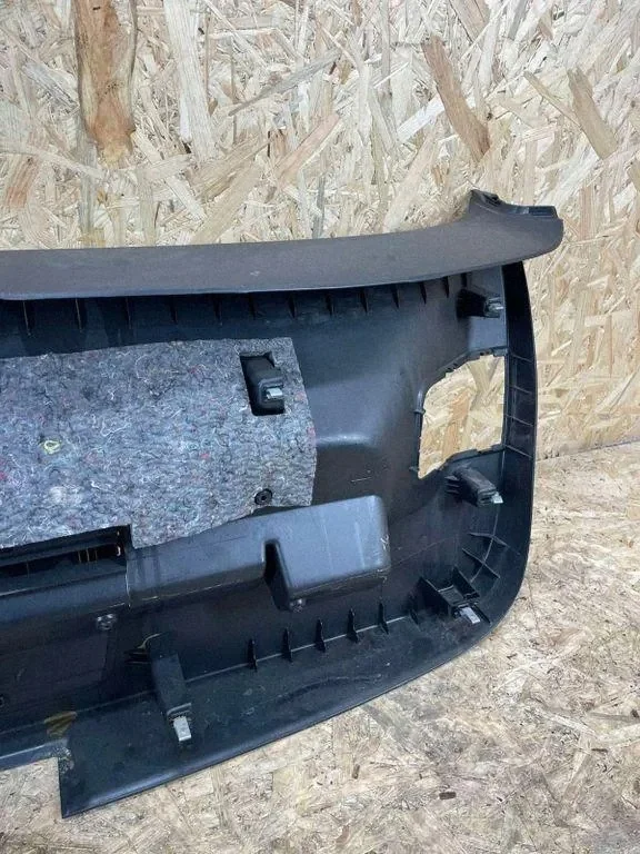 Revestimento Porta-Malas VW Golf VII 5G6867605A image 4