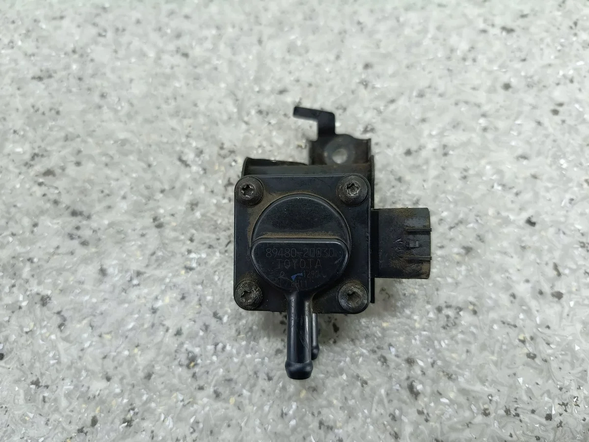 DPF-paineanturi Toyota Avensis 2.0 D-4D