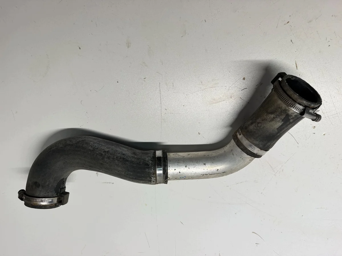 Onderste Intercooler Slang Hyundai Tucson II 2.0 CRDI