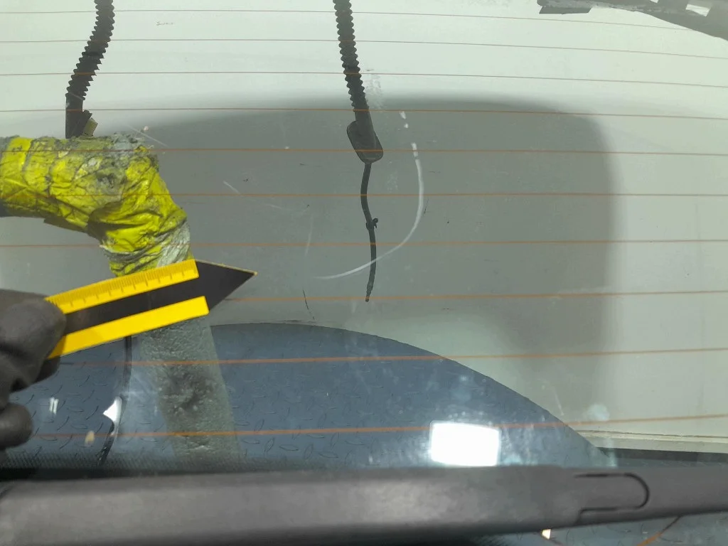 Baklucka Ford Mondeo MK4 Kombi L-350197- image 3