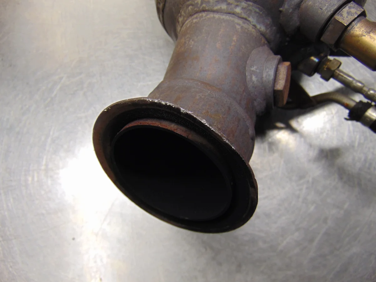 Filtro DPF BMW 1 E87 2.0 Diesel Usado image 10