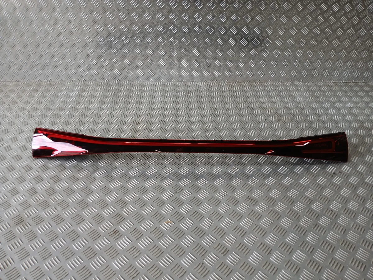 Mercedes EQA W243 takavalo OE A2439062900