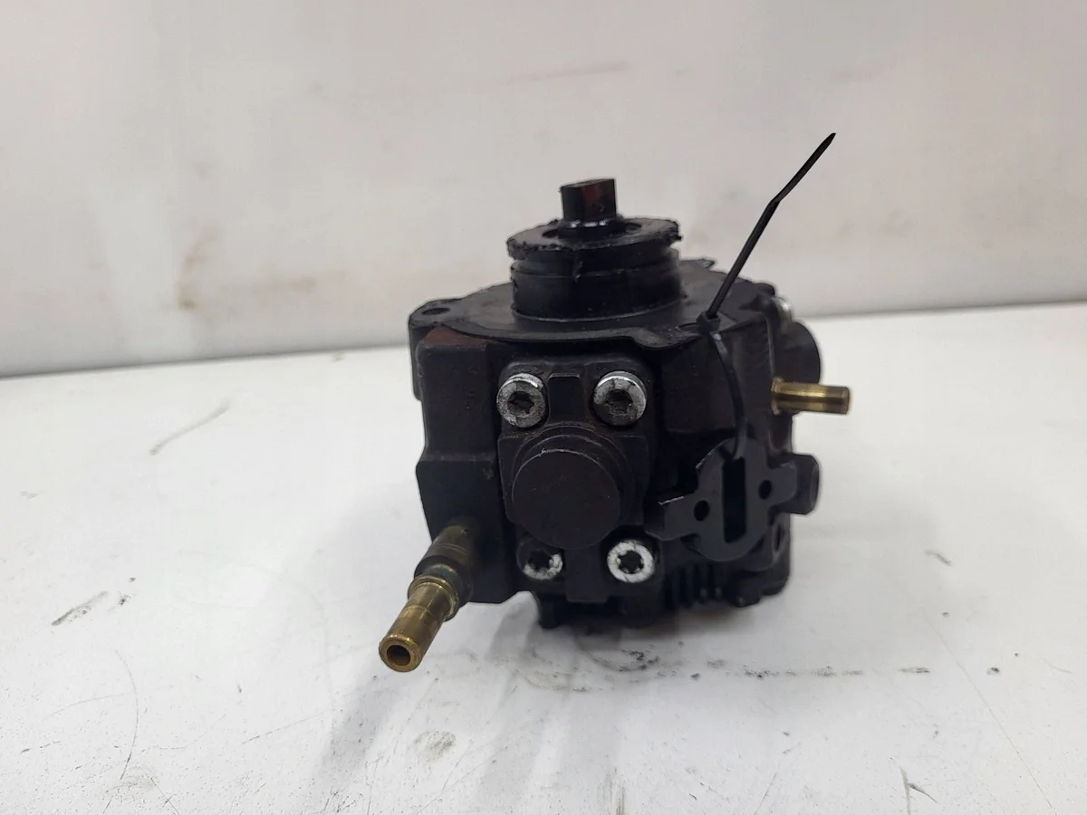 Land Rover Freelander 2 Injector Set 9683268980 image 3