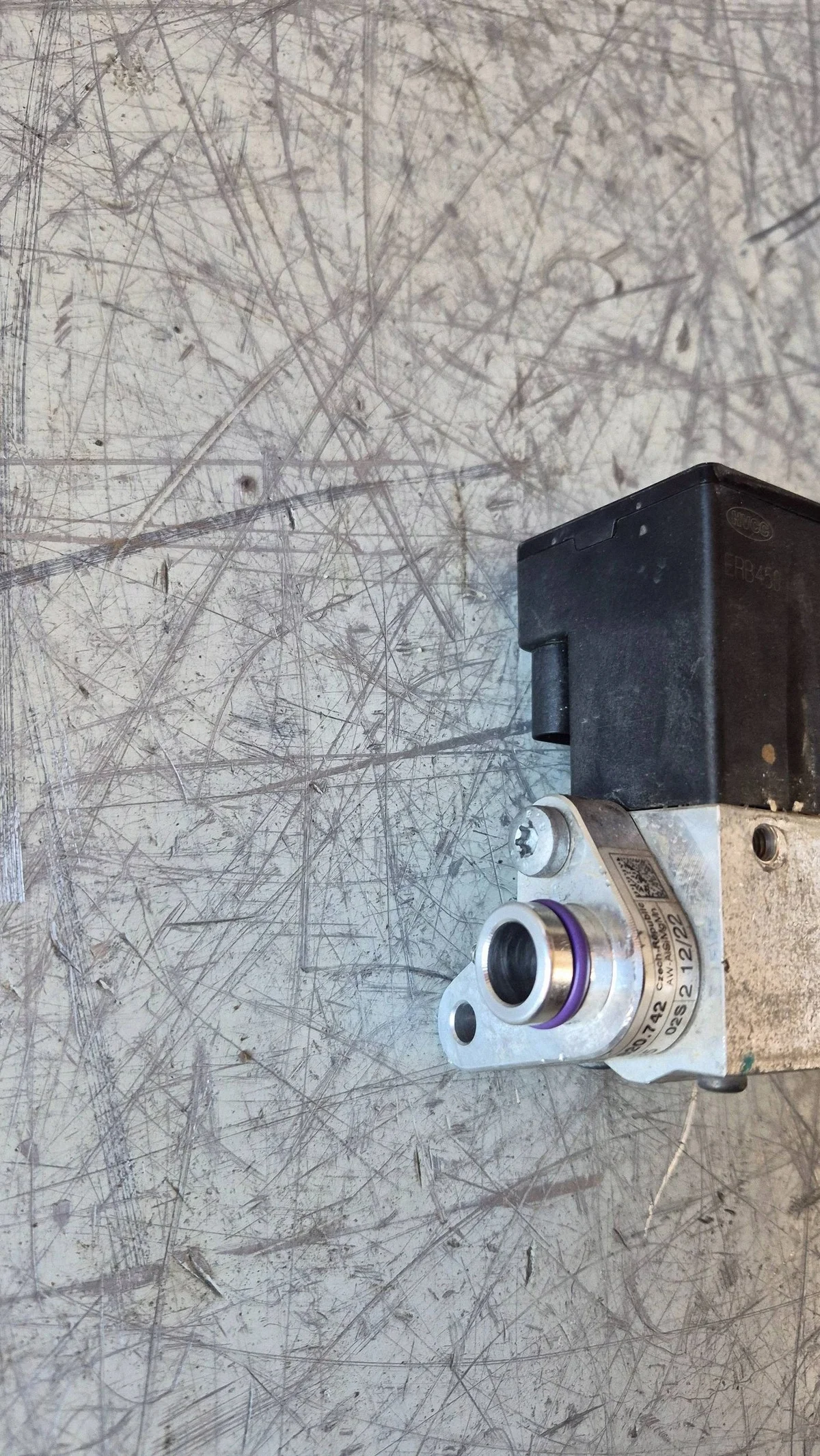 Porsche Taycan 9J1 2021 Valve Climatisation image 3