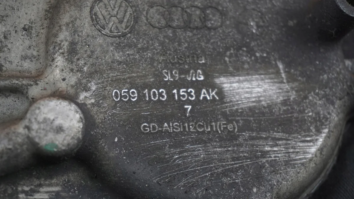 Audi Q7 Touareg 3.0 TDI kamremmskåpa image 4