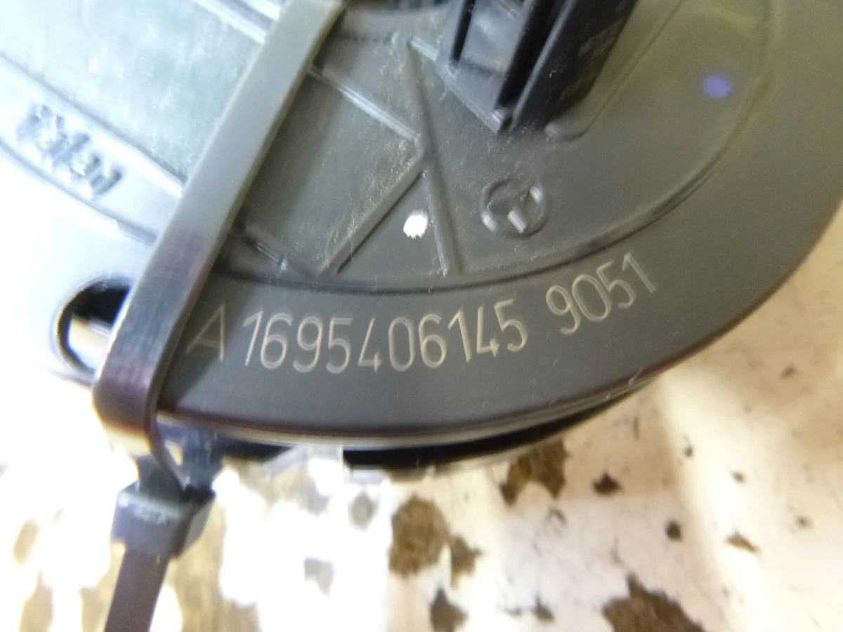 Mercedes-Benz A1695406145 Sensor Ángulo Giro image 4
