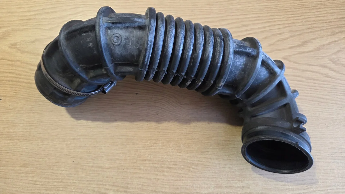 Intercooler Schlauch 13242164 Opel Astra H 1.6 Turbo